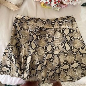 Zara size M snakeskin skort with tie!